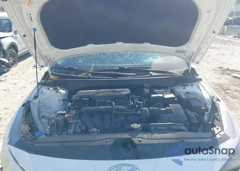 2022 Hyundai Elantra Sel from USA, damaged, VIN 5NPLM4AG2NH063955